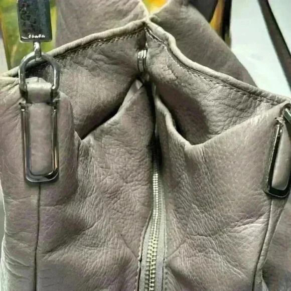 Coach 26224 Madison Phoebe Pebble Grain Leather Triple Compartment Bag Taupe - Picture 7 of 16